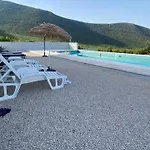 Merak With Private Pool - Total Privacy & Relaxation * Humilisani