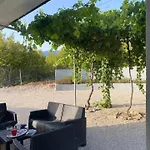 Villa Merak With Private Pool - Total Privacy & Relaxation Humilisani