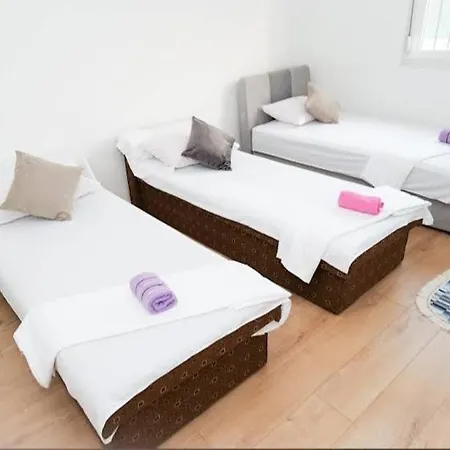 Merak With Private Pool - Total Privacy & Relaxation * Humilisani